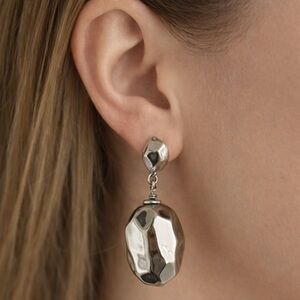 Oscar de la Renta Silver Geometric Earrings